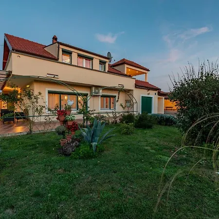 Marijana Zadarvillas * Gorica (Zadar)