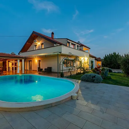 Marijana Zadarvillas * Gorica (Zadar)