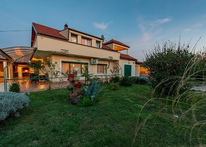 Marijana Zadarvillas * Galovac (Zadar)