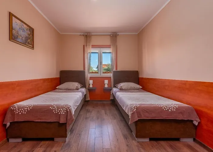 Marijana Zadarvillas